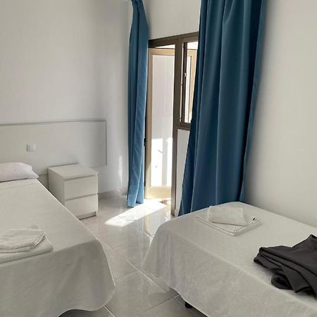 Apartamentos Tamasite 罗萨里奥港 外观 照片